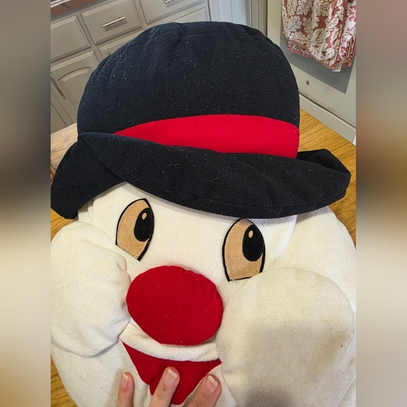 1990s Vintage Santa And Frosty Pillows